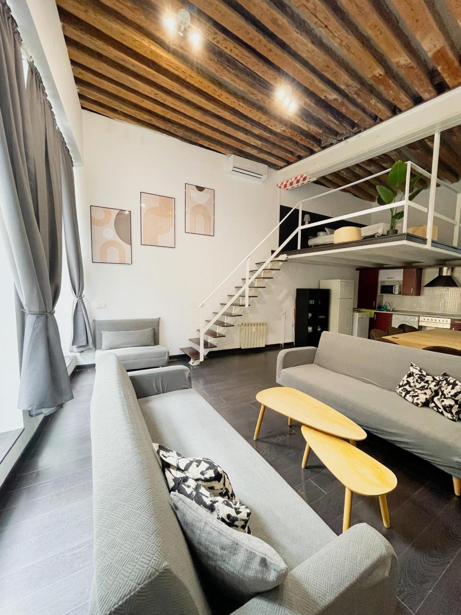 Appartamento Carretas Duplex Exterior Izquierda Madrid Esterno foto